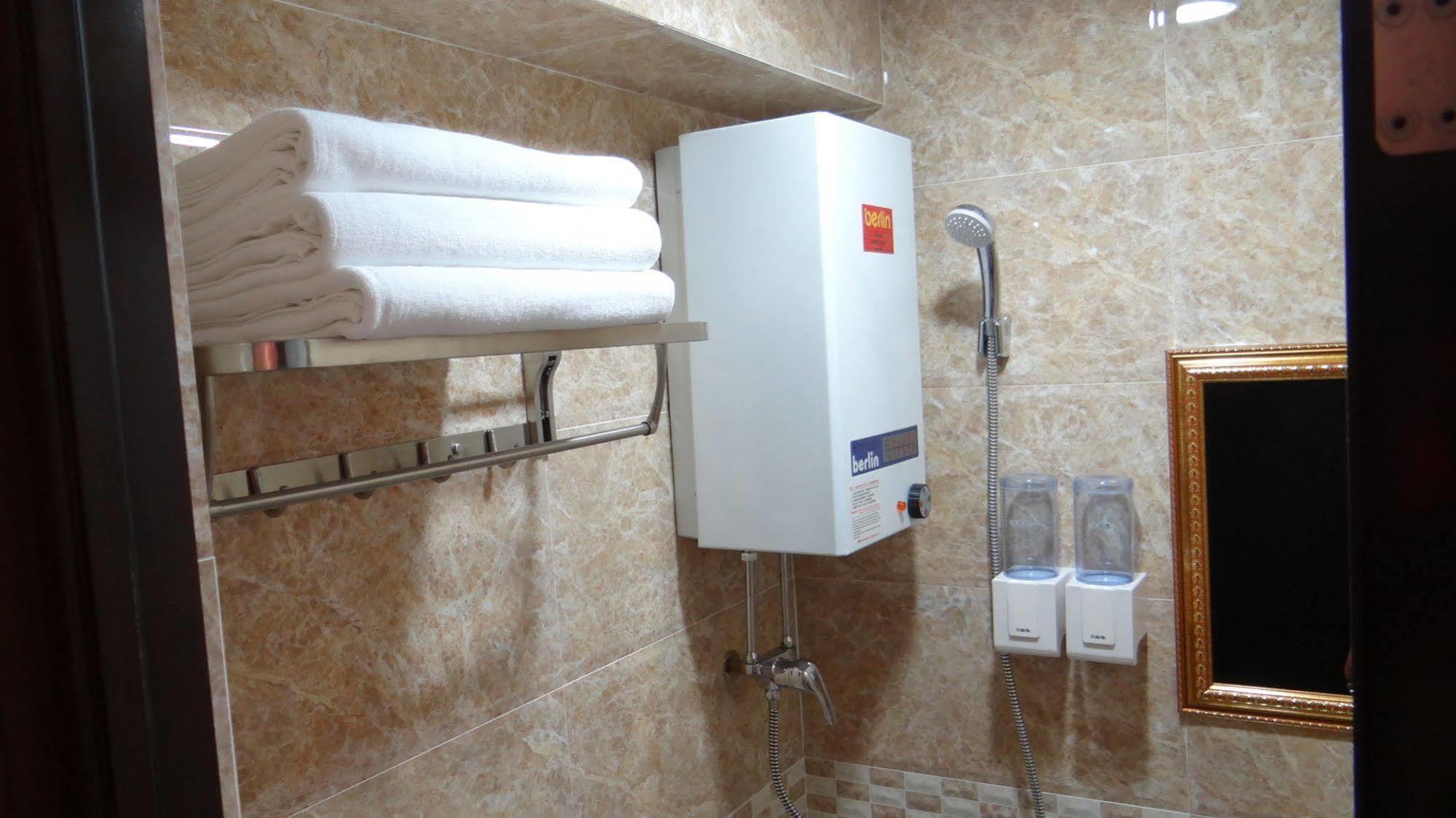 Holland Guest House Гонконг Экстерьер фото